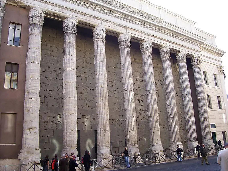 Templo de Adriano 