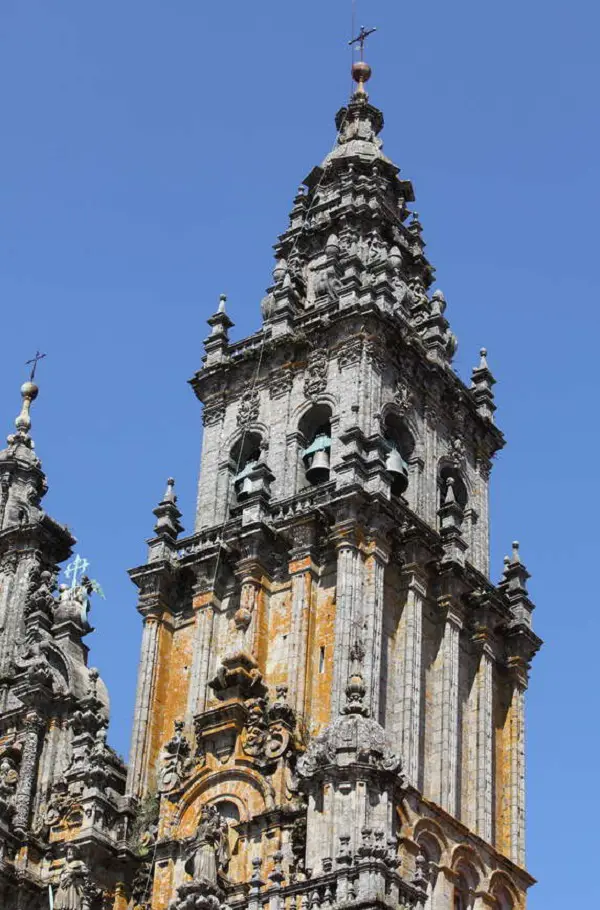 Las campanas de Santiago de Isabel San Sebastián 